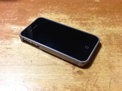 iPhoneのバンパー20111220a